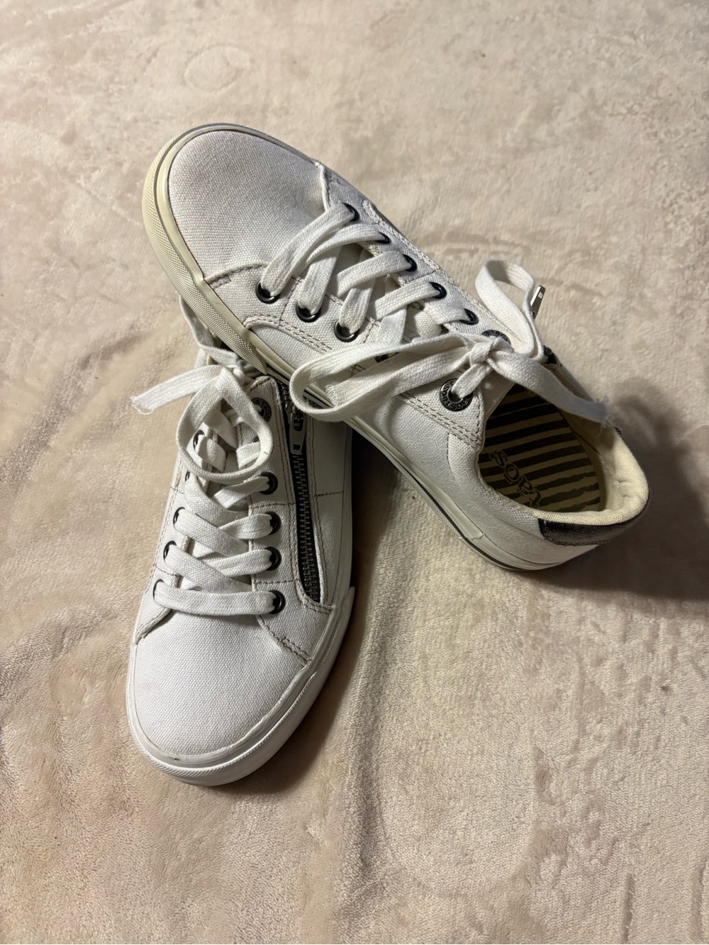 Taos Footwear White Canvas Sneakers with Black Accents